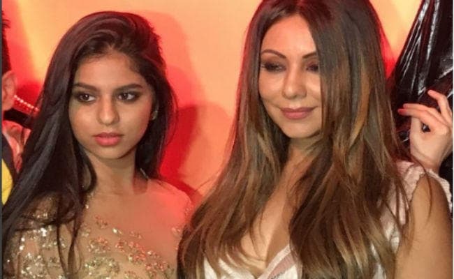 गोल्‍डन कलर के ड्रेस में छाई शाहरुख की लाडली सुहाना खान, देखें तसवीरें