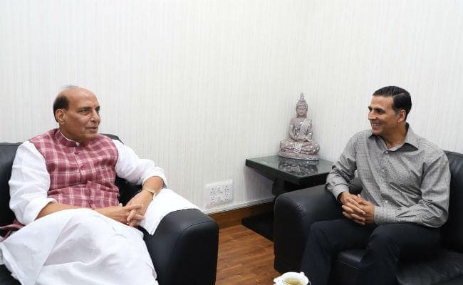 गृहमंत्री राजनाथ सिंह से मिले अक्षय कुमार, ये थी मुलाकात की वजह