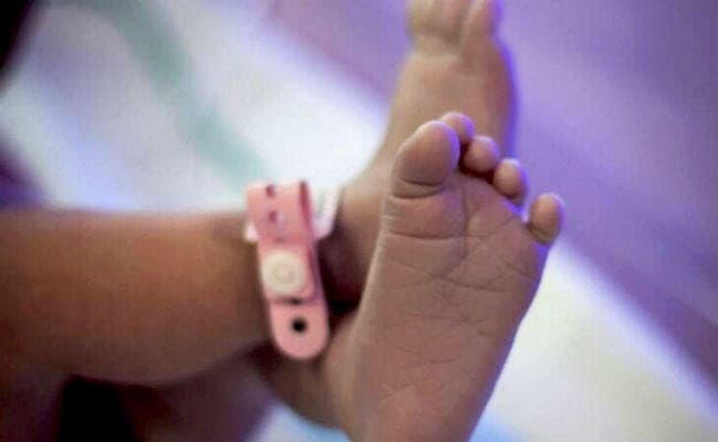 गुजरात : सिविल अस्पताल में तीन दिन में 18 बच्चों की मौत, क्या कुपोषण है वजह ?