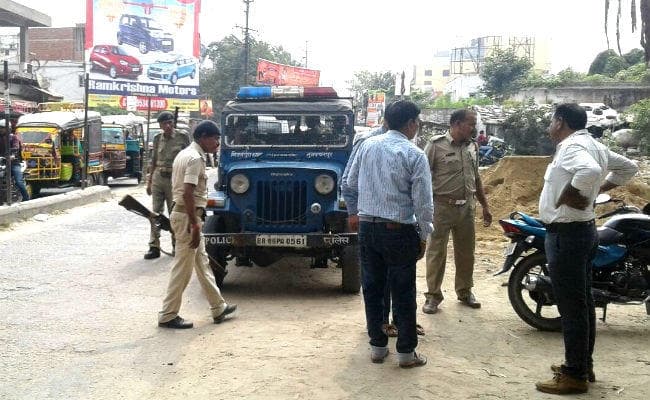 बिहार : मुजफ्फरपुर मिठनपुरा कल्ब रोड में 38 लाख की लूट, हवाई फायरिंग करते हुए चलते बने अपराधी