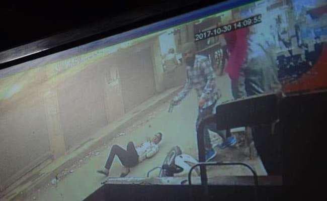 लुधियाना के गोंसार्इ के बाद अमृतसर में एक आैर हिंदूवादी नेता की सरेआम गोली मारकर हत्या