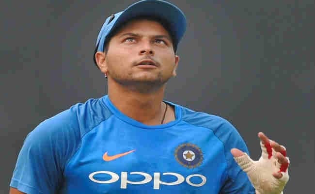 ओस से निपटने के लिये कुलदीप यादव ने किया नेट्स पर गीली गेंद से प्रेक्टिस