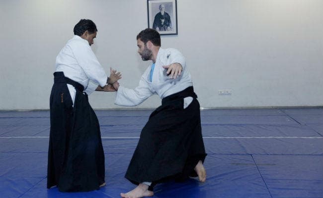 देखें राहुल गांधी कैसे  करते हैं ऐकिडो की प्रैक्टिस, सोशल मीडिया पर तस्वीरें वायरल