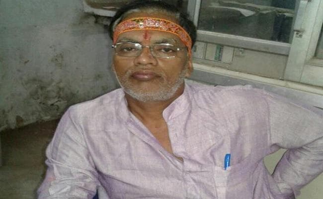रेल कर्मी को रिश्वत लेते रंगेहाथ सीबीआइ ने दबोचा