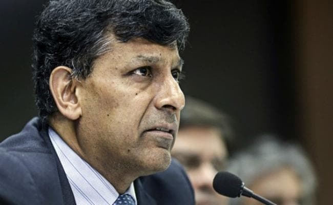 मोदी सरकार के बचाव में उतरे रघुराम राजन, भारत की एक्सचेंज रेट को बताया क्लीन