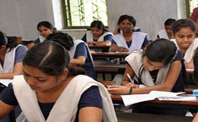 भागलपुर: पार्ट-टू की परीक्षा में टीएनबी कॉलेज से पकड़ा गया फर्जी छात्र, किसी और के स्थान पर दे रहा था परीक्षा