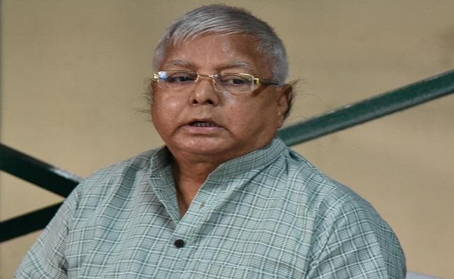 लालू ने शौचालय घोटाले में जांच की मांग की