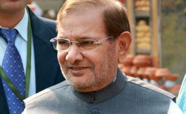 शरद की दूसरे चरण की जनसंवाद यात्रा : मोकामा में शरद के आने से पूर्व मंच पर हुआ फूहड़ डांस, वीडियो