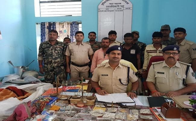 बिहार : अंतरजिला चोर गिरोह का उद्भेन, चोरी के सामान के साथ 3 गिरफ्तार