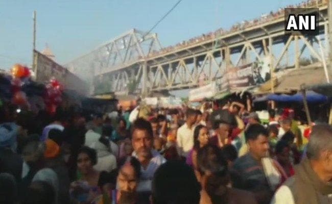 बिहार : लापरवाही की वजह से हुआ सिमरिया कुंभ स्नान हादसा, 6 पुलिसकर्मी निलंबित