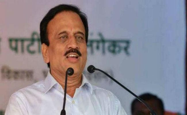 शराब के ब्रांड को महिलाओं का नाम देने का सुझाव देने वाले भाजपा मंत्री गिरीश महाजन ने माफी मांगी शराब के ब्रांड को महिलाओं का नाम देने का सुझाव देने वाले भाजपा मंत्री गिरीश महाजन ने माफी मांगी