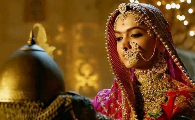 ''पद्मावती'' पर पूरी तरह से प्रतिबंध लगाने के लिये राजपूत सभा ने प्रधानमंत्री को सौंपा ज्ञापन