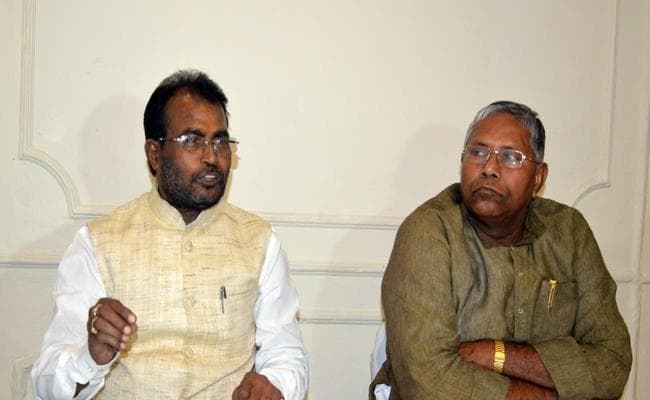 बिहार : दलित हित के बहाने एक मंच पर जुट रहे विभिन्न दलों के बागी नेता, उठायेंगे अपनी ही पार्टी पर सवाल