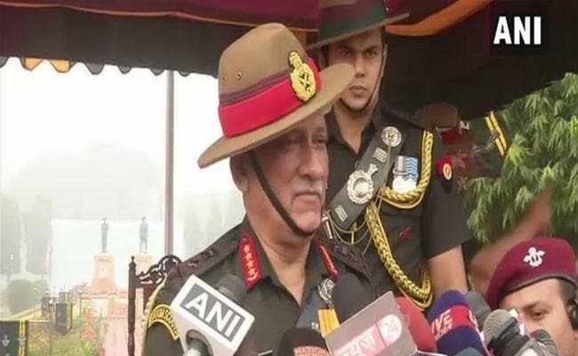 बोले सेना प्रमुख रावत- कश्मीर में कम हुईं पत्थरबाजी