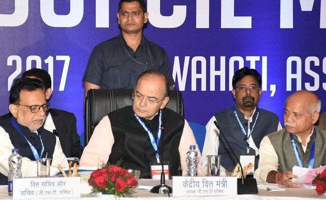 GST काउंसिल की बैठक : 178 वस्तुओं व सेवाओं की जीएसटी दर घटी, जानें क्या हुआ सस्ता