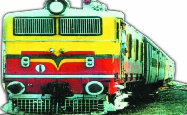 झारखंड : रेप का आरोपी ट्रेन से कूद भागा, हरियाणा से गिरफ्तार कर लाया जा रहा था गुमला