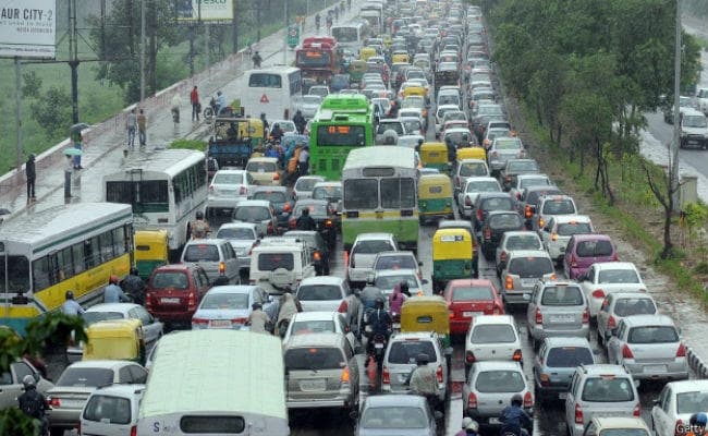 ''केजरी'' के ऑड-ईवन में एनजीटी का ''वॉल'', किसी को छूट नहीं, VVIP भी दायरे में