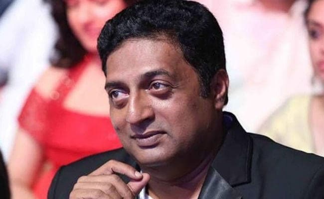 बोले प्रकाश राज- कमल हासन, रजनीकांत का सम्मान, लेकिन इसका मतलब नहीं कि उन्हें वोट भी दूंगा