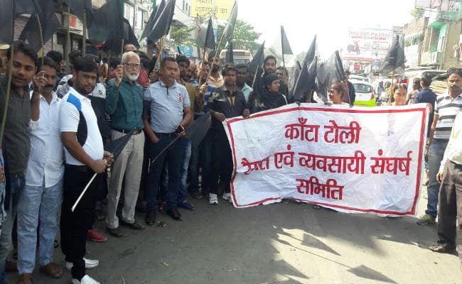 IN PICS : कांटाटोली में क्यों बंद हो गयी दुकानें, क्यों सड़क पर उतर आये हैं दुकानदार