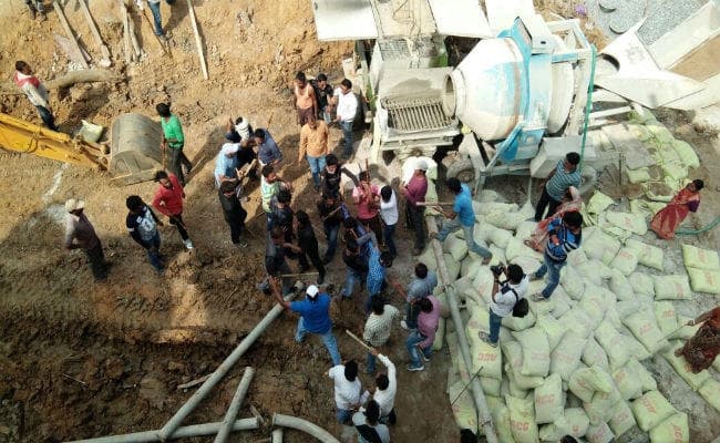 धनबाद : कोल वाशरी में टाइगर फोर्स व जेएमएस में भिड़ंत, चली गोलियां, 10 घायल, साथ आये बच्चा व कुंती गुट, Photos