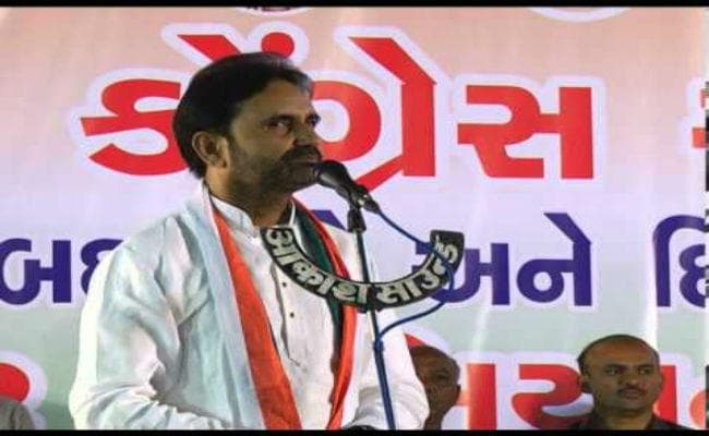 कांग्रेस के वरिष्ठ नेता ने कहा, हार्दिक में सरदार पटेल जैसा डीएनए, भाजपा ने बताया पटेल का अपमान