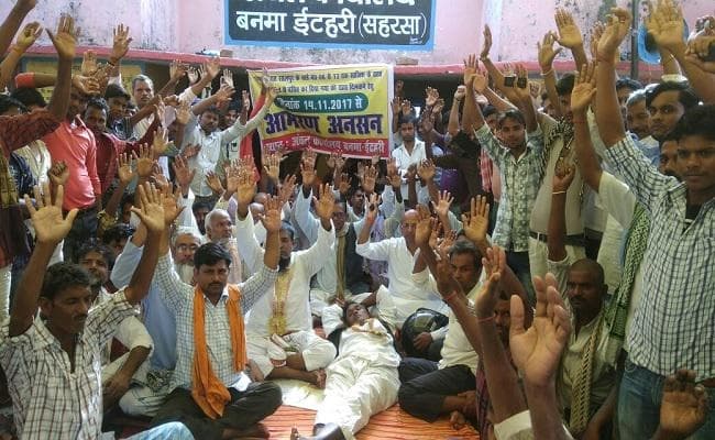 VIDEO : आपदा मंत्री के गृह क्षेत्र में आपदा रिलीफ के लिए अनशन!