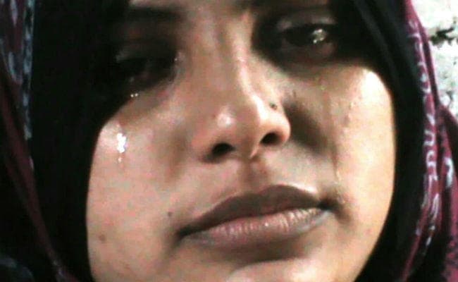 # TRIPLE TALAQ : दहेज नहीं देने पर दुबई से इंटरनेट कॉल कर सीतामढ़ी की रफत को दिया तलाक, वीडियो