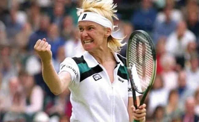पूर्व विंबलडन चैंपियन याना नोवोत्ना का निधन, कैंसर से थी पीड़ित