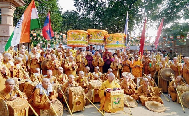 बिहार : चीन से 108 भिक्षुओं का दल पहुंचा बोधगया, विश्व में शांति और सद्भाव को बढ़ावा देना है इनका उद्देश्य