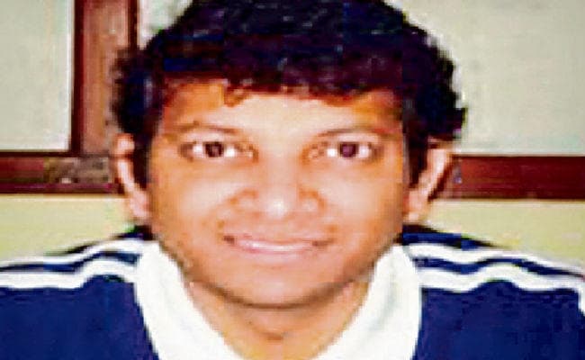 बिहार : आईएएस अधिकारी सीके अनिल भगोड़ा घोषित