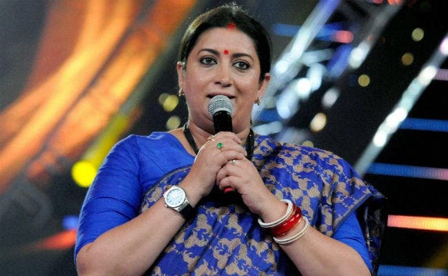 IFFI 2017: केंद्रीय मंत्री स्‍मृति ईरानी को रास न आई राजकुमार राव की ये बात, मंच से दिया ऐसा जवाब