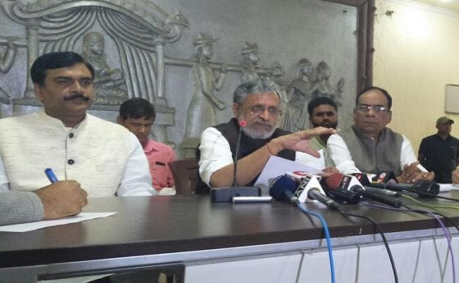 आवामी को-ऑपरेटिव बैंक लालू की दुधारू गाय : सुशील मोदी