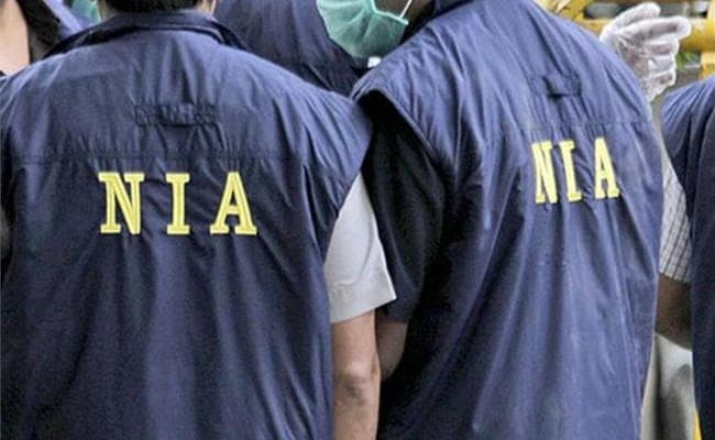 Jharkhand : नक्सली नेता सुधाकरण के ''मददगार'' गुमला के ठेकेदार के घर NIA का छापा, बाघ का खाल, कई दस्तावेज जब्त