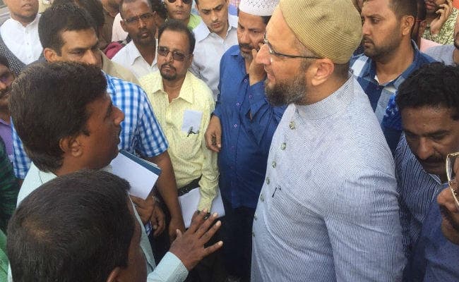 ''कांग्रेस-हार्दिक प्रेम'' पर बोले ओवैसी-  JAI HO! पटेलों को आरक्षण तो मुसलमानों को क्यों नहीं ?