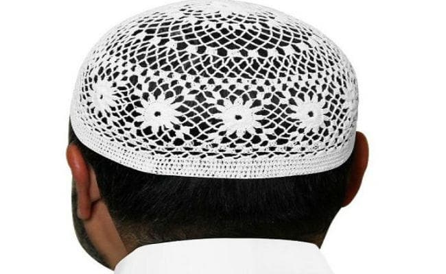 मौलवियों की चलती ट्रेन में पिटाई, मामला दर्ज