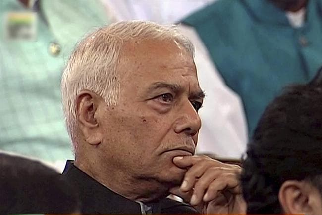 यशवंत सिन्हा ने जीएसटी और नोटबंदी को लेकर सरकार पर फिर साधा निशाना