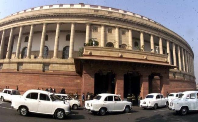 गुजरात चुनाव के बाद ही होगा संसद का शीत सत्र, कांग्रेस मलती रह गयी हाथ