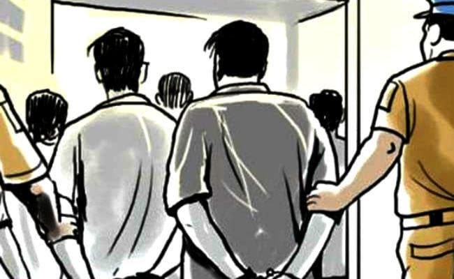 झारखंड : मुठभेड़ में तीन गिरफ्तार, भाग निकला हार्डकोर उग्रवादी मार्टिन मूर्मू