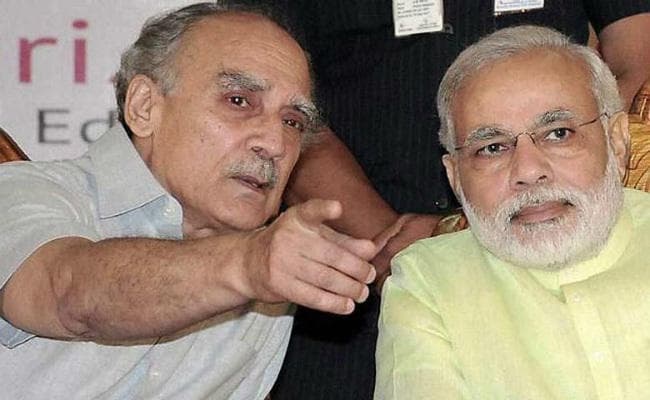 अरुण शौरी ने केजरीवाल के साथ मंच साझा कर बताया भाजपा को हराने का फार्मूला