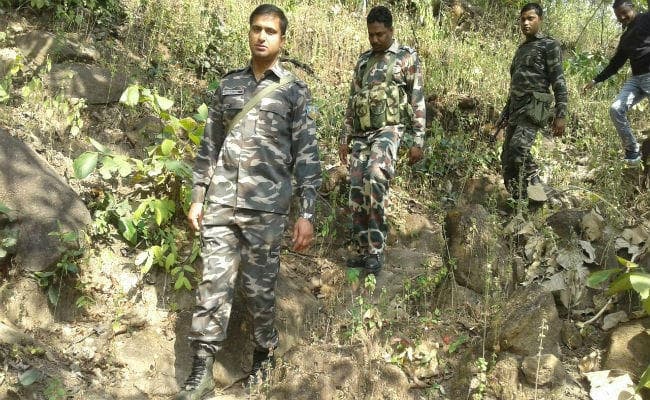 कोडरमा पुलिस को मिली बड़ी सफलता , 20- 20 किलो के दो बम बरामद