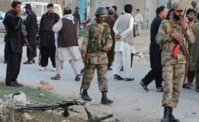 बलूचिस्तान में सुरक्षा बलों के काफिले पर फिदायीन हमले में पांच की मौत, 19 जख्मी