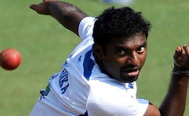 मुथैया मुरलीधरन ने थपथपाई अश्विन की पीठ बताया, दुनिया का सर्वश्रेष्ठ स्पिनर