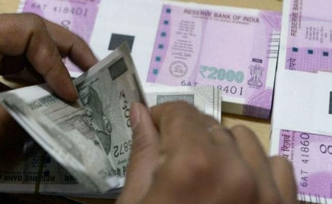 चला इनकम टैक्स का डंडा! 25 लाख से ज्यादा जमा कराने वाले लोगों को नोटिस