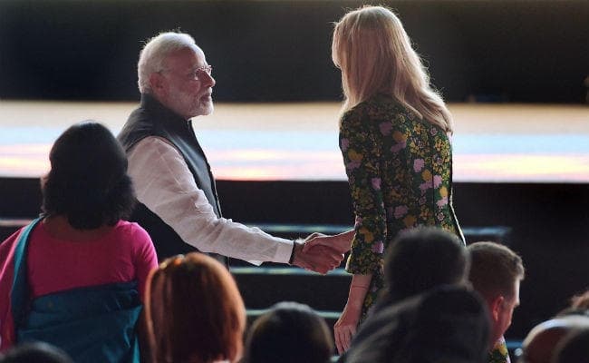 IN PICS: नरेंद्र मोदी के चाय बेचने से लेकर प्रधानमंत्री तक का सफर भाया इवांका को