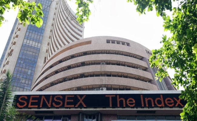वैश्विक संकेतों के चलते सेंसक्स 68 अंक सुधर कर खुला