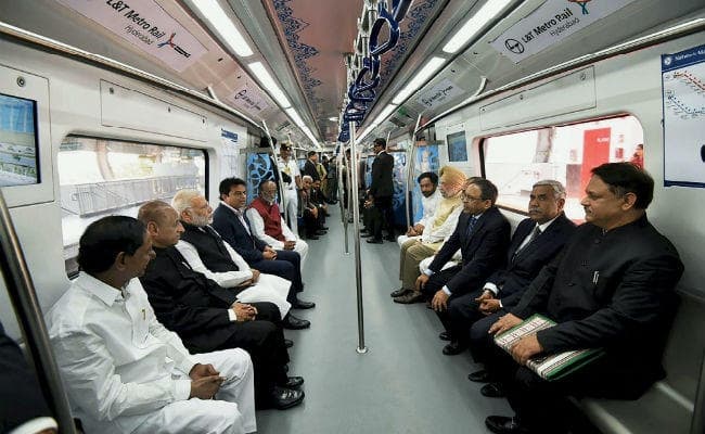 जनता के लिए हैदराबाद मेट्रो रेल सेवा शुरू, यात्रियों ने साझा किये अनुभव