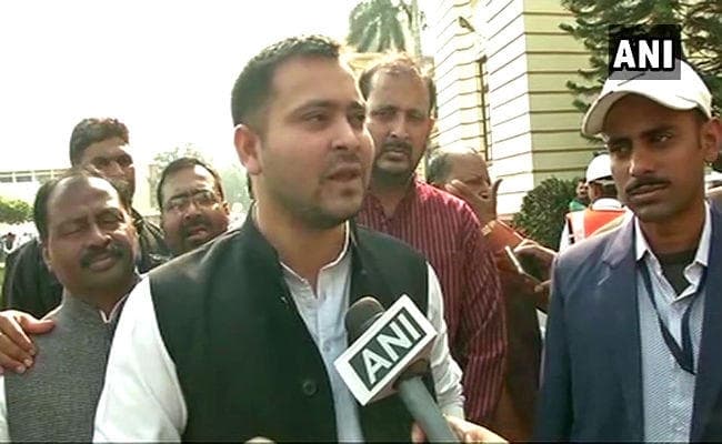 नेता प्रतिपक्ष तेजस्वी यादव ने मुख्यमंत्री और उप मुख्यमंत्री पर बोला बड़ा हमला, देखें वीडियो