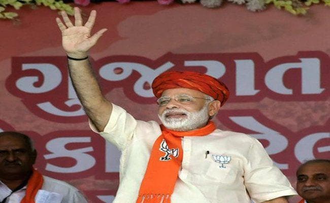 PM Modi ने राहुल गांधी पर कसा तंज, बोले - राममंदिर विरोधियों के परिजन जा रहे सोमनाथ