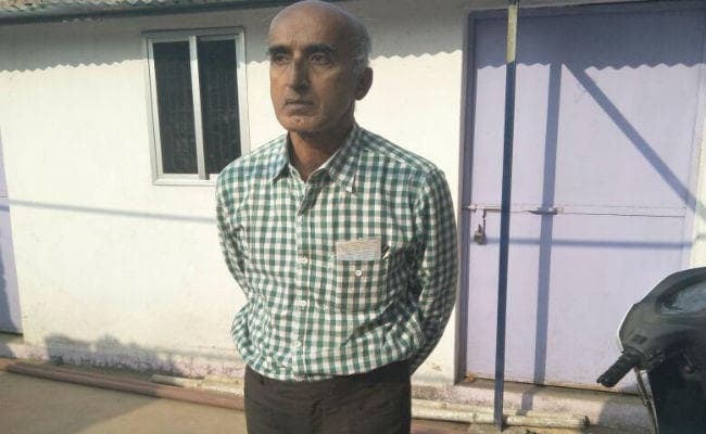 शर्मनाक : कोडरमा में 67 साल के प्रिंसिपल ने 7 साल की मासूम से किया दुर्व्यवहार