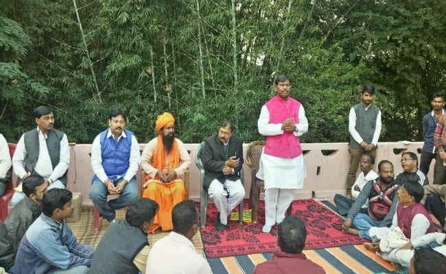 विधानसभा चुनाव की तैयारी में अभी से जुटे पूर्व सीएम अर्जुन मुंडा, क्षेत्र का किया दौरा